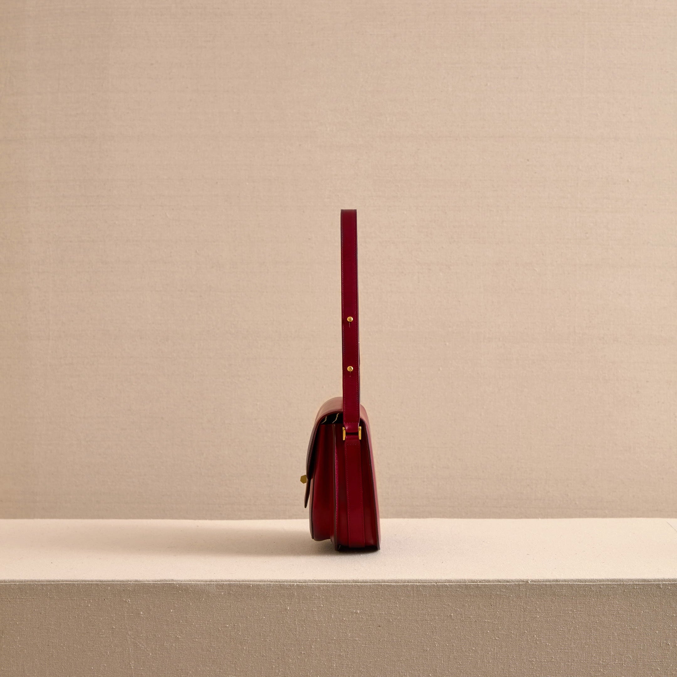Leather Shoulder Bag with Adjustable Crossbody Strap - Image 5