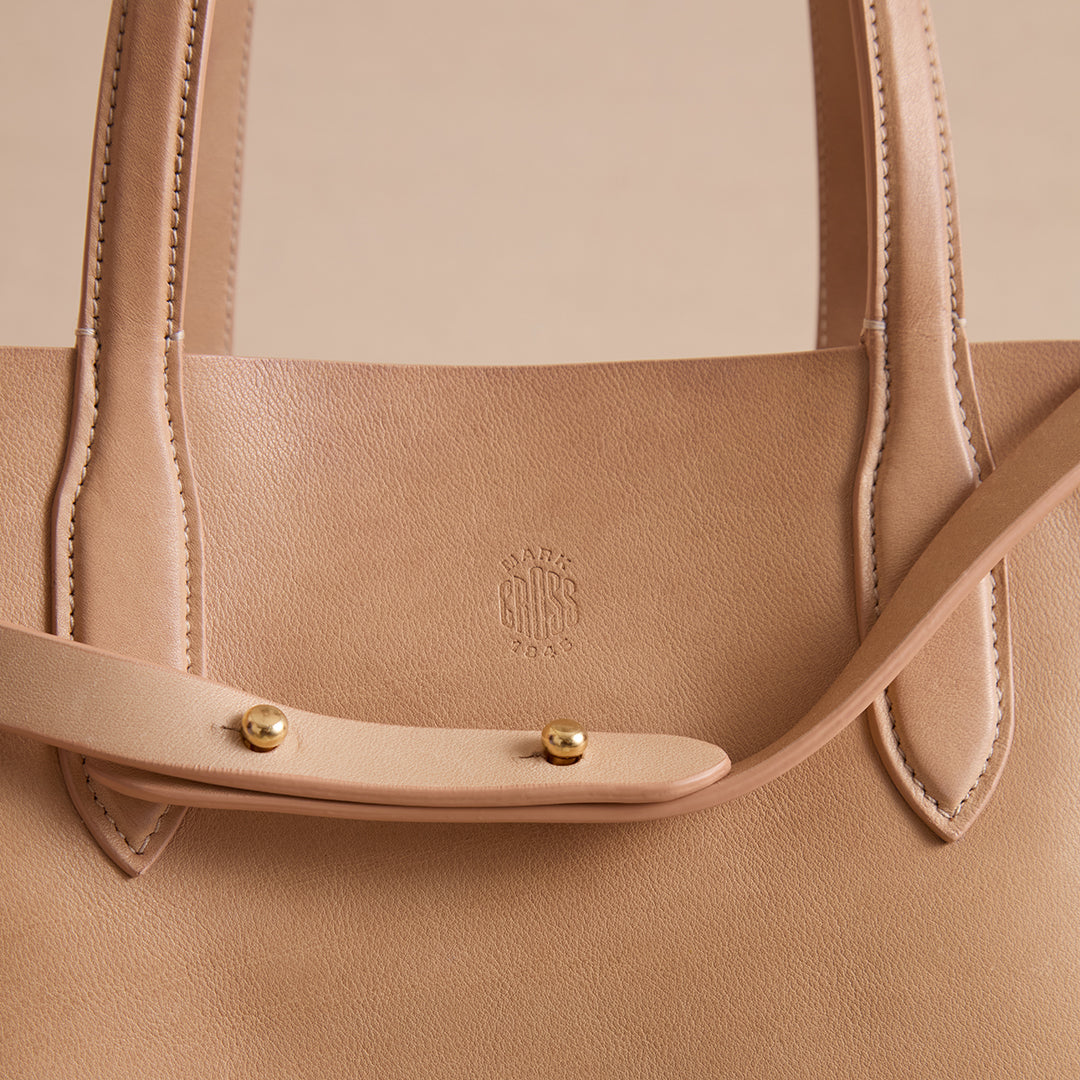 Leather Tote Bag with Soft Construction and Everyday Capacity - Image 6